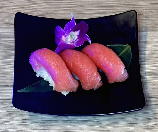 Tuna Nigiri