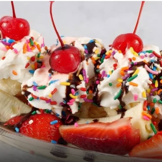 Strawberry Banana Split