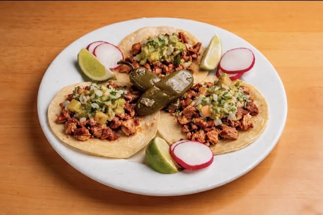 Alpastor taco
