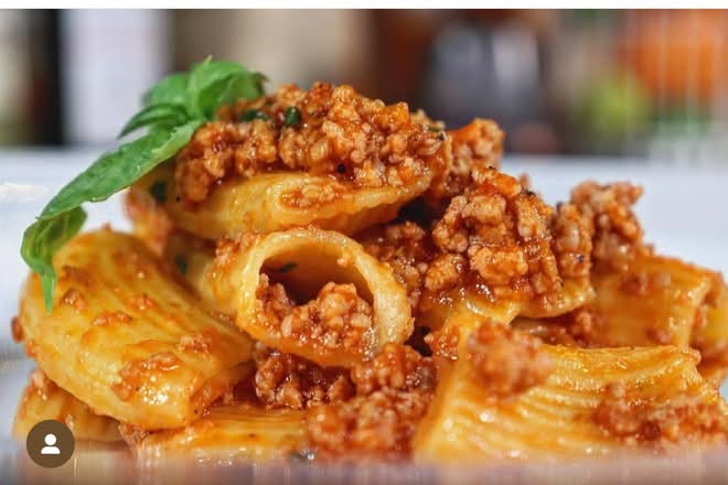 Rigatoni Bolognese