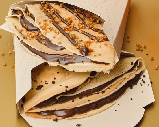 Crepe with hazelnut chocolate spread