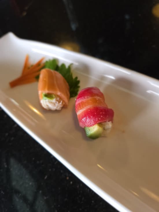 Salmon Wrap 4pcs