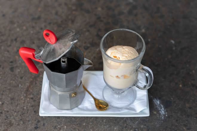 AFFOGATO