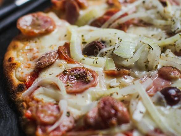 8" Calabrese Pizza