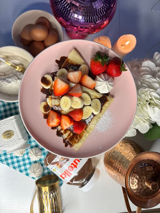 Nutella & Strawberry Crêpe