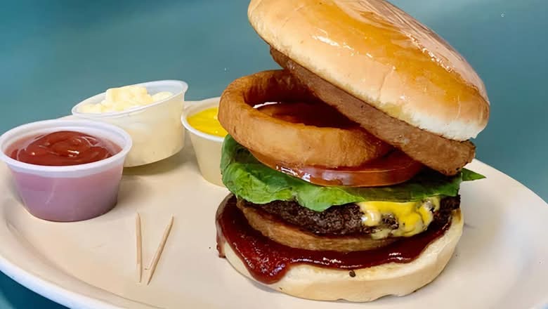 1/2 Lb. WESTERN BBQ Burger