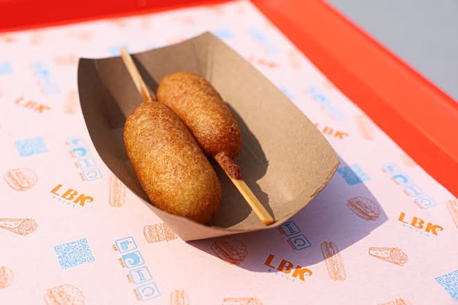 CORN DOG (2PC)