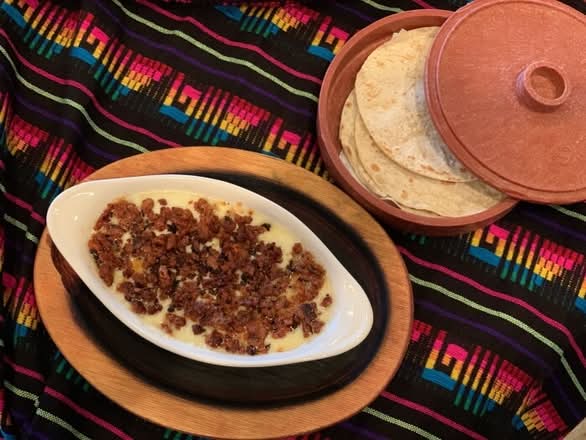 Queso Flameado