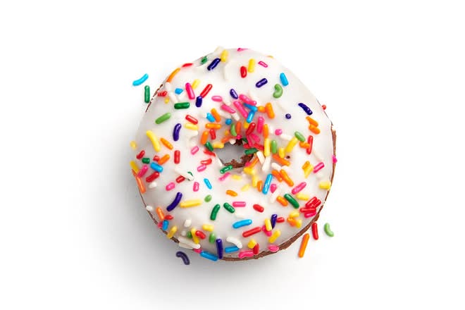 White Iced with Sprinkles Cake