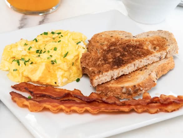 Scrambled Eggs Platter