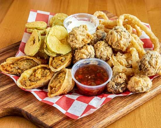 Joes Sampler Basket