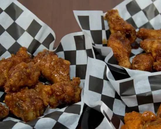 Sidelines Wings