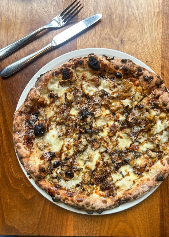 Ai Funghi Pizza