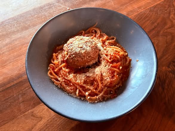 Spaghetti & Meatball