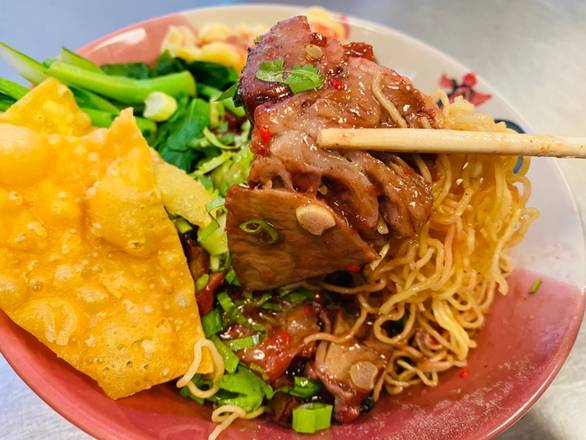 Ba Mee Moo Dang