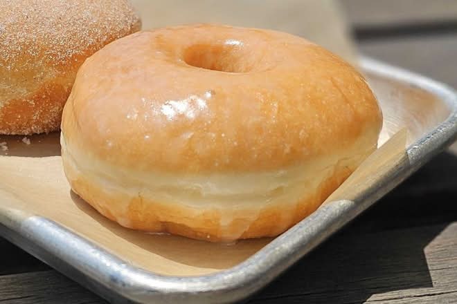 GLAZED DONUT