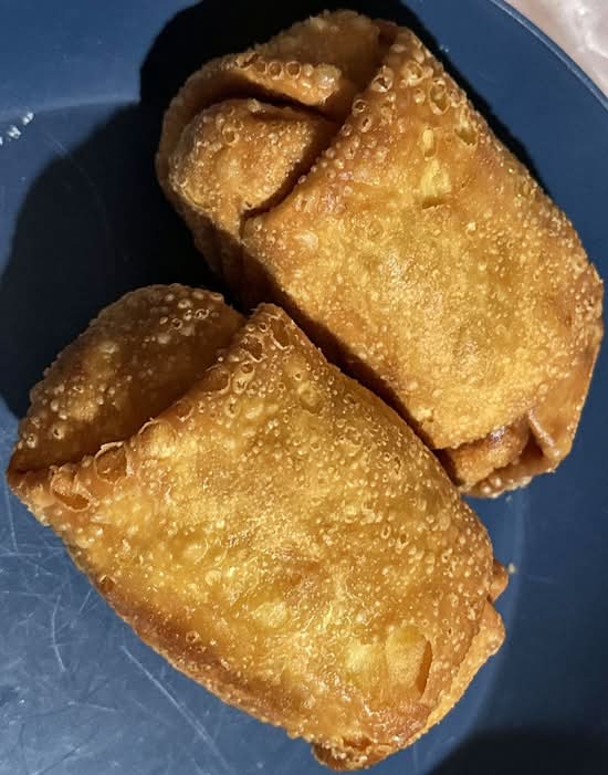 Egg Roll (2 pcs)
