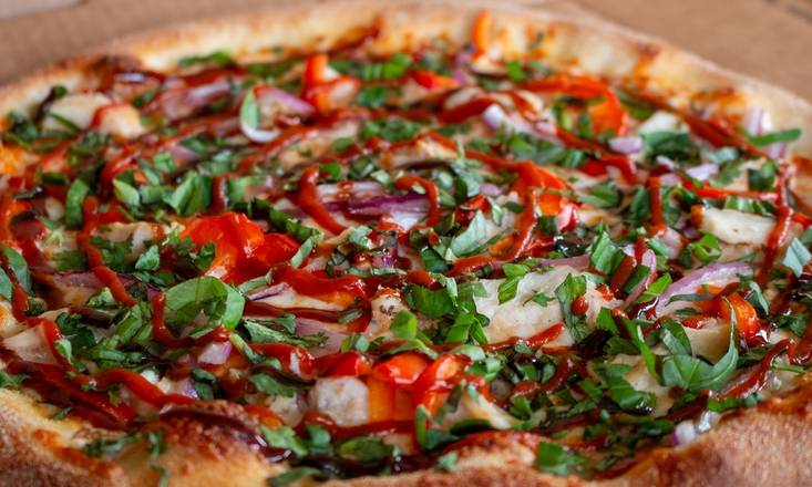 18" Pho Shizzle Pizza