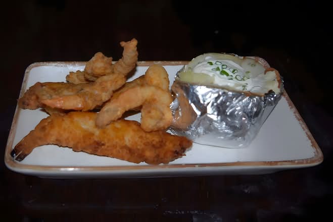 Alfie’s Seafood Basket