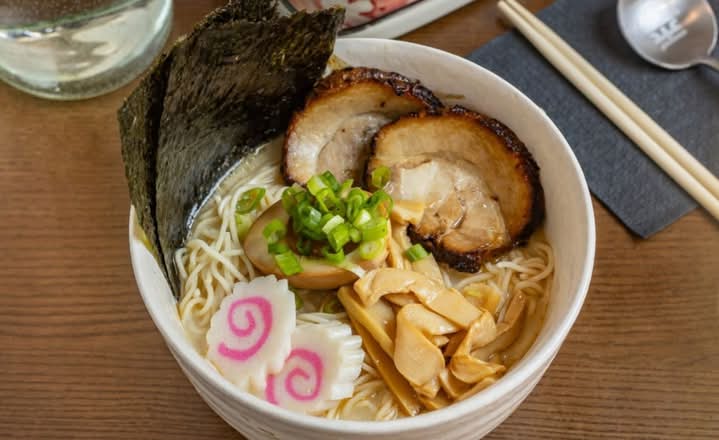 R1 Tonkotsu Ramen