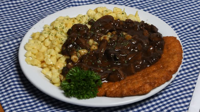 Jägerschnitzel Dinner
