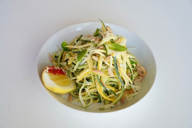 RAW ZUCCHINI