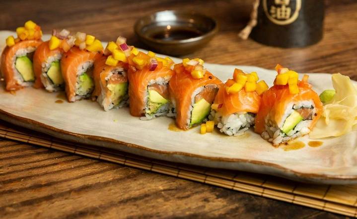 Salmon & Mango Salsa Roll