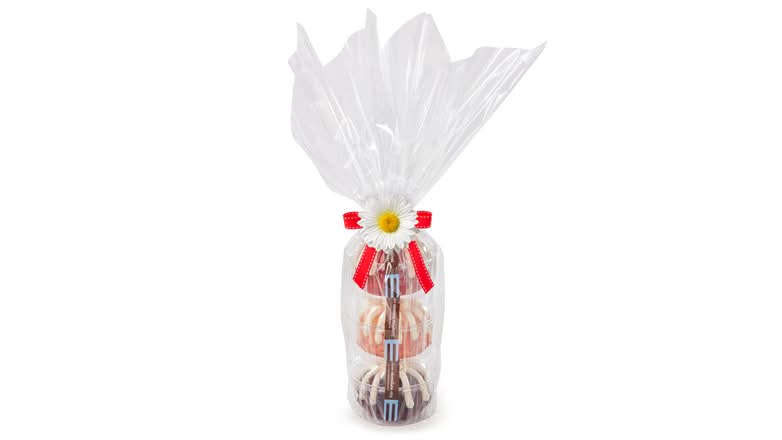 Triple Bundtlet Tower