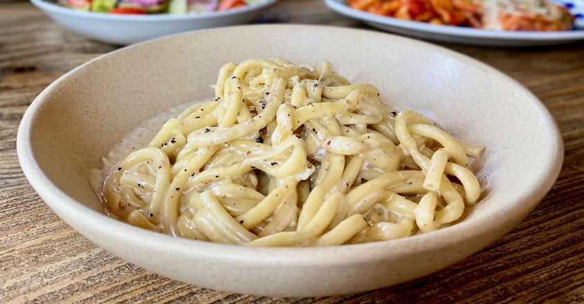 Bucatini Cacio E Pepe