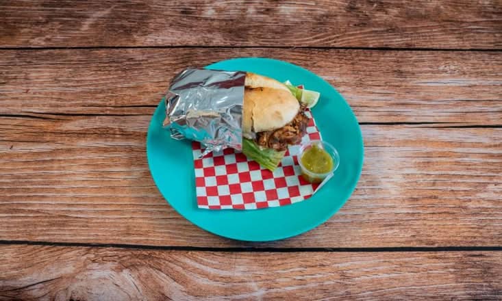 Torta de Carnitas