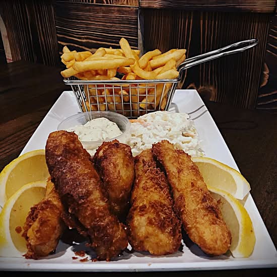 Alaskan White Fish and Chips 1/2 Pound