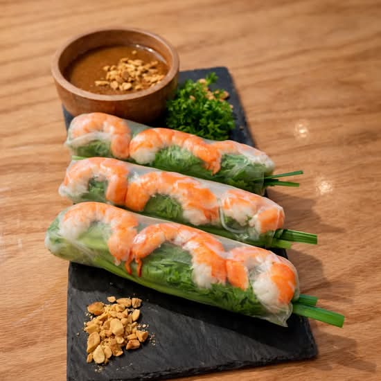 A4. Spring Rolls (Gỏi Cuốn Tôm Thịt)