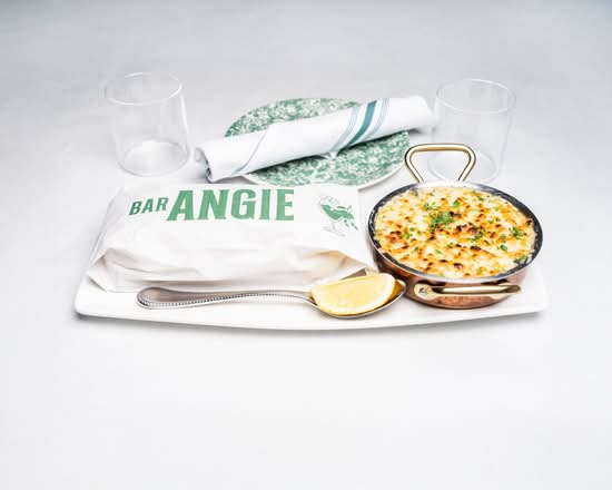L Spinach Artichoke Dip