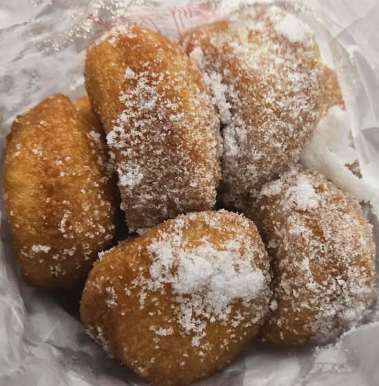 Fried Donuts (10 pcs)