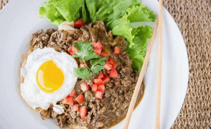 (N8) Bangkok Beef Noodle