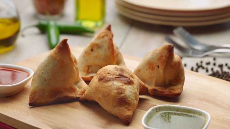 Sides - Samosa (2 pc)