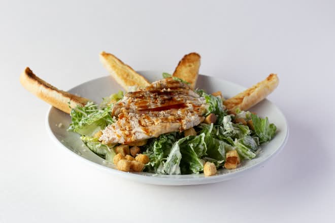 Grilled Caesar Chicken Salad
