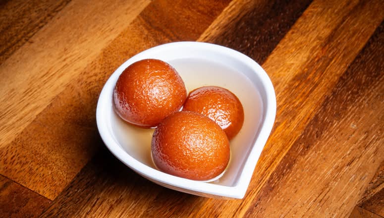 Gulab Jamun (3 Pcs)