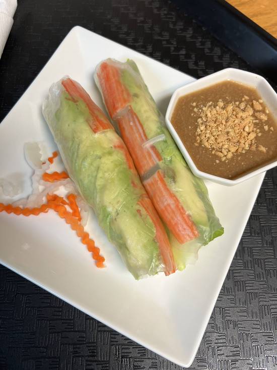 A3. Vegetable Spring Rolls (2 pcs)