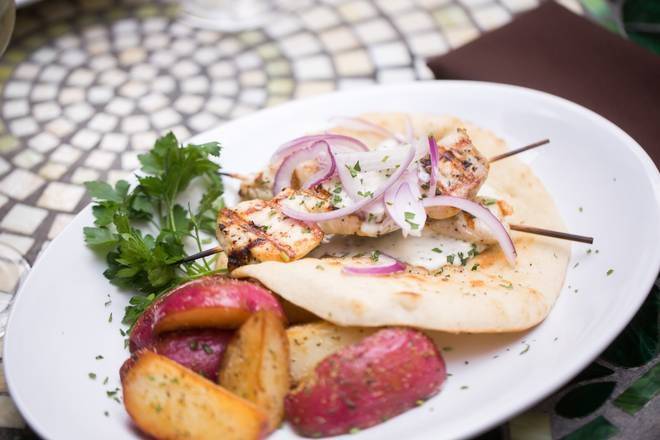 CHICKEN SOUVLAKI, LUNCH