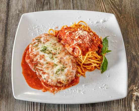 Chicken Parmesan, Tomato Sauce & Mozzarella
