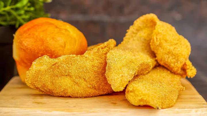20. 12 Pieces Crispy Fish, 6 Rolls