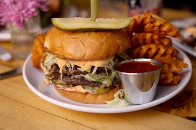 Double Cheeseburger