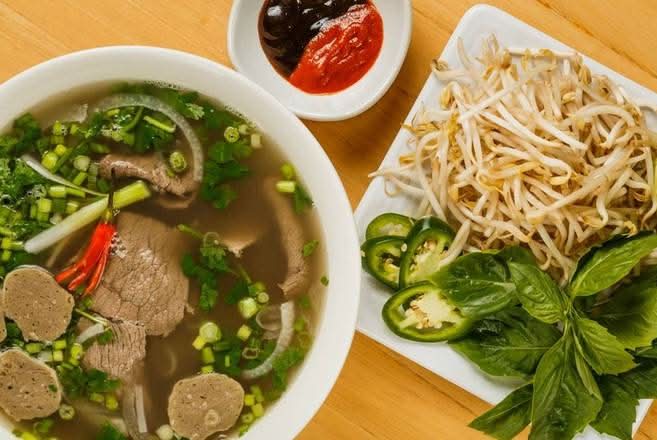 Meatball Pho (32 oz)