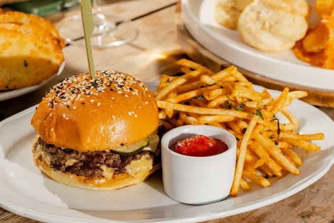 Double Cheeseburger