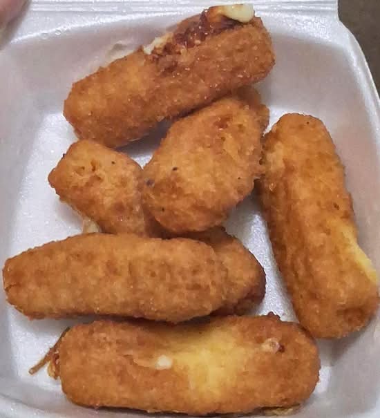 Mozzarella Sticks (6 pcs)