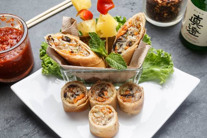 Veggie Rolls (V)