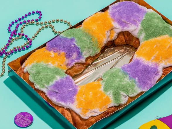 Gambinos King cake slice