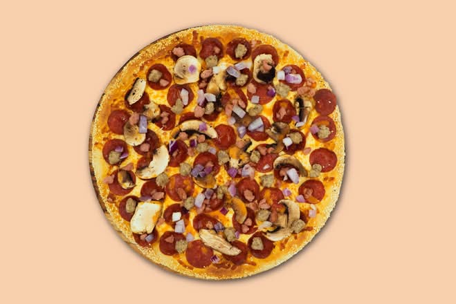 #12 Classic Roman Pizza