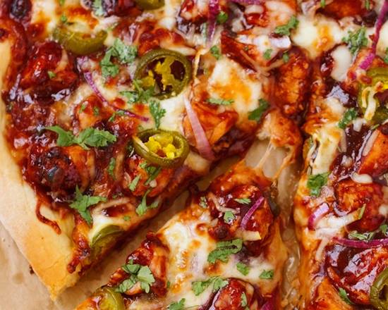 Spicy BBQ Chicken Flatbread Pizza